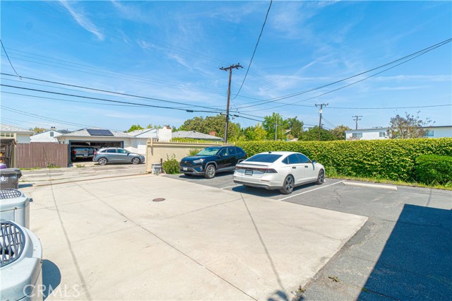 1731 E Wardlow Road, Long Beach CA: https://media.crmls.org/medias/ae764811-1143-4ea6-a09e-fc1818cc63f1.jpg