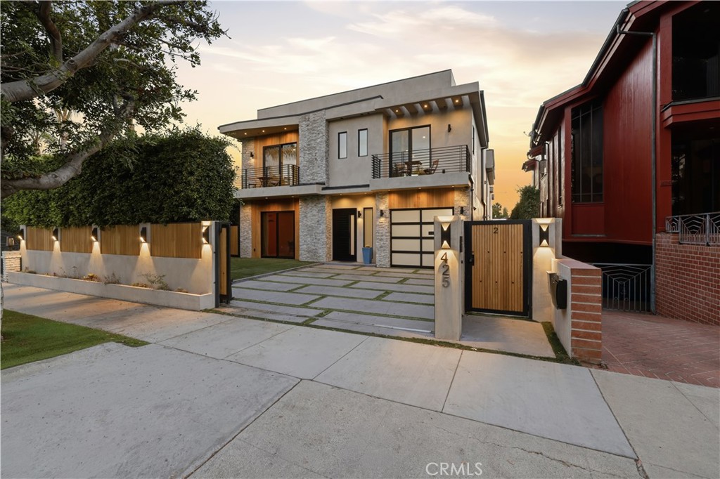 425 N Alfred — Contemporary