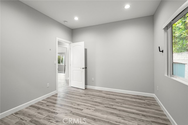 8227 Ben Avenue, North Hollywood CA: https://media.crmls.org/medias/ae76827b-ff75-4e51-a23c-4639452e44c3.jpg