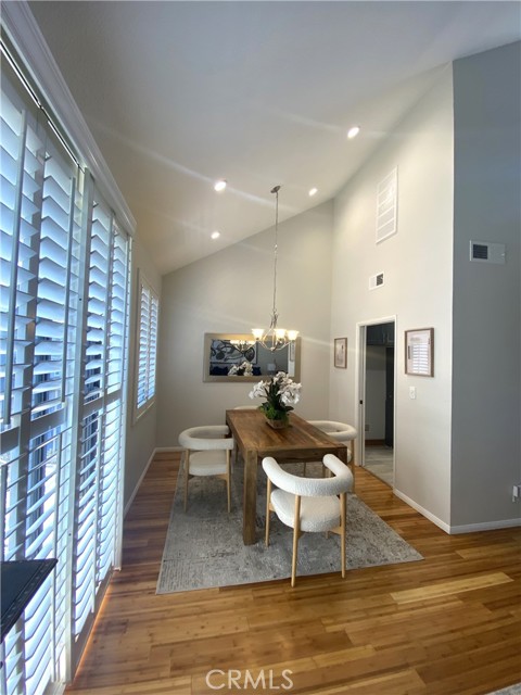 Detail Gallery Image 9 of 43 For 330 Cordova St #345,  Pasadena,  CA 91101 - 2 Beds | 2/1 Baths