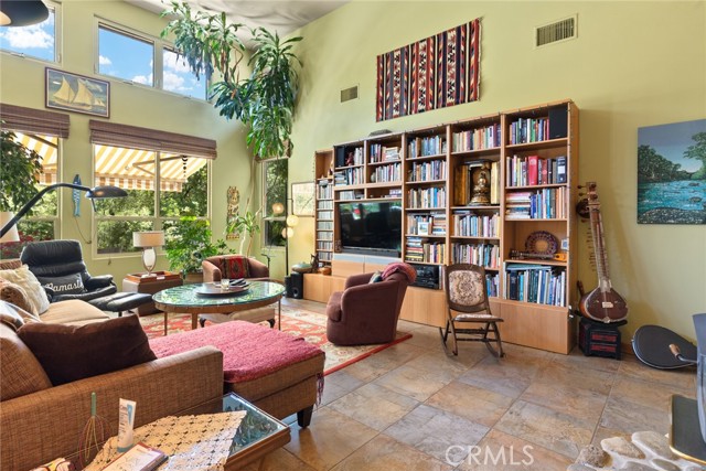 Detail Gallery Image 6 of 51 For 12682 Quail Run Dr, Chico,  CA 95928 - 3 Beds | 3 Baths