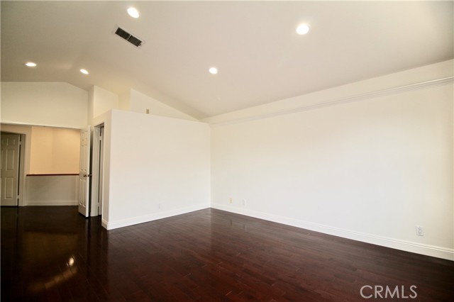 Detail Gallery Image 13 of 18 For 22325 Heritage Pass Pl, Chatsworth,  CA 91311 - 2 Beds | 2/1 Baths