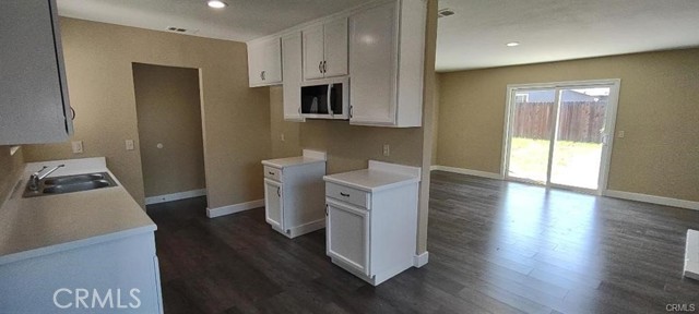 Detail Gallery Image 6 of 19 For 6281 Antioch, Riverside,  CA 92504 - 3 Beds | 2 Baths