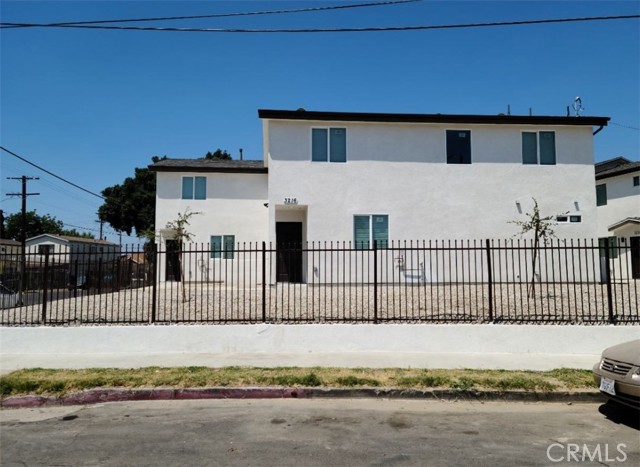 Detail Gallery Image 2 of 18 For 3216 E Morgan Ave, Los Angeles,  CA 90011 - 5 Beds | 3 Baths