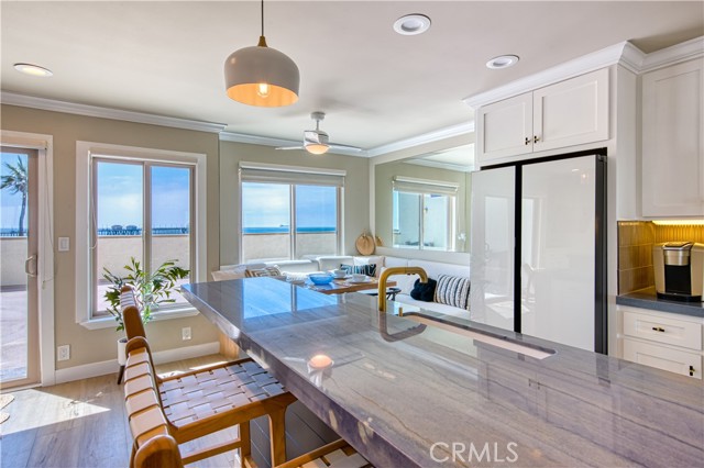 Detail Gallery Image 28 of 35 For 711 Pacific Coast Hwy #421,  Huntington Beach,  CA 92648 - 2 Beds | 1/1 Baths