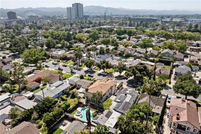 Detail Gallery Image 59 of 66 For 406 N Fairview, Burbank,  CA 91505 - 5 Beds | 4/1 Baths