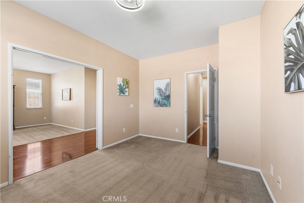 https://media.crmls.org/medias/ae7ff050-14f9-4d77-b0b5-20f1a6be7878.jpg?preset=X-Large