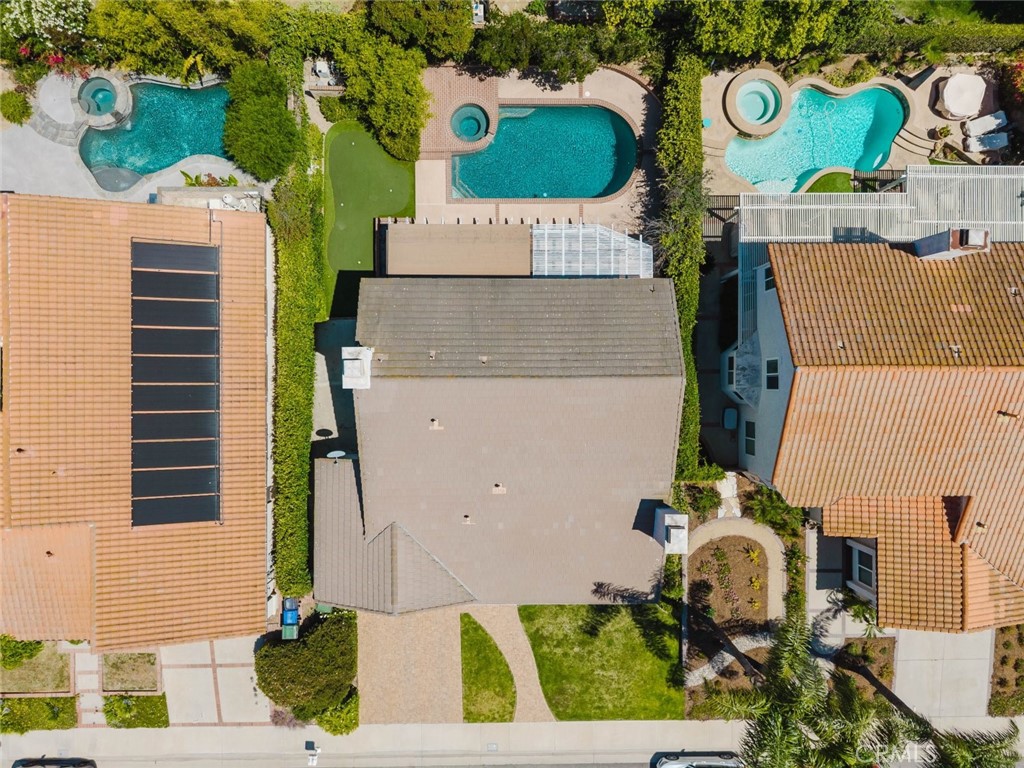 https://media.crmls.org/medias/ae80fcd2-64b5-43a8-850d-1eb61a701db9.jpg?preset=X-Large