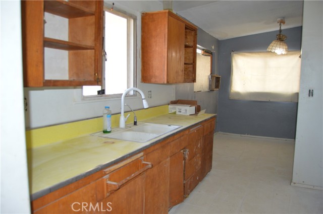 Detail Gallery Image 28 of 72 For 10380 Baker Rd, Lucerne Valley,  CA 92356 - 4 Beds | 2 Baths