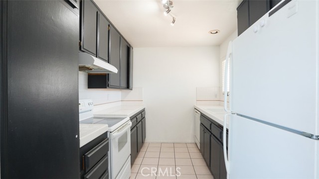 833 Cinnamon, Duarte CA: https://media.crmls.org/medias/ae81771e-820c-4a18-a7fd-6da8484f3420.jpg