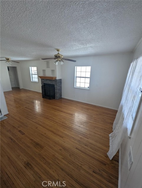 891 W Elberon Avenue, San Pedro CA: https://media.crmls.org/medias/ae81901f-3984-4bf9-b913-e5d71d3908d6.jpg