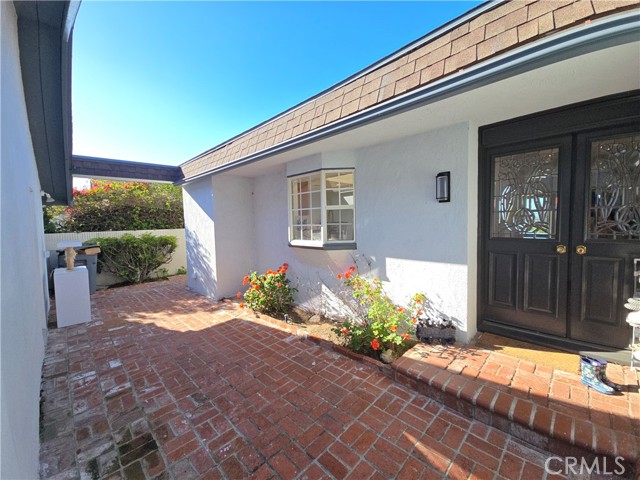 Detail Gallery Image 30 of 36 For 341 Avenida Atezada, Redondo Beach,  CA 90277 - 3 Beds | 2 Baths