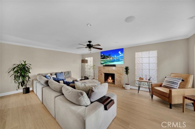 Detail Gallery Image 5 of 33 For 227 48th St, Newport Beach,  CA 92663 - 4 Beds | 4/1 Baths