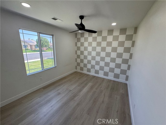 Detail Gallery Image 13 of 25 For 14399 Fairchild Dr, Corona,  CA 92880 - 3 Beds | 2 Baths