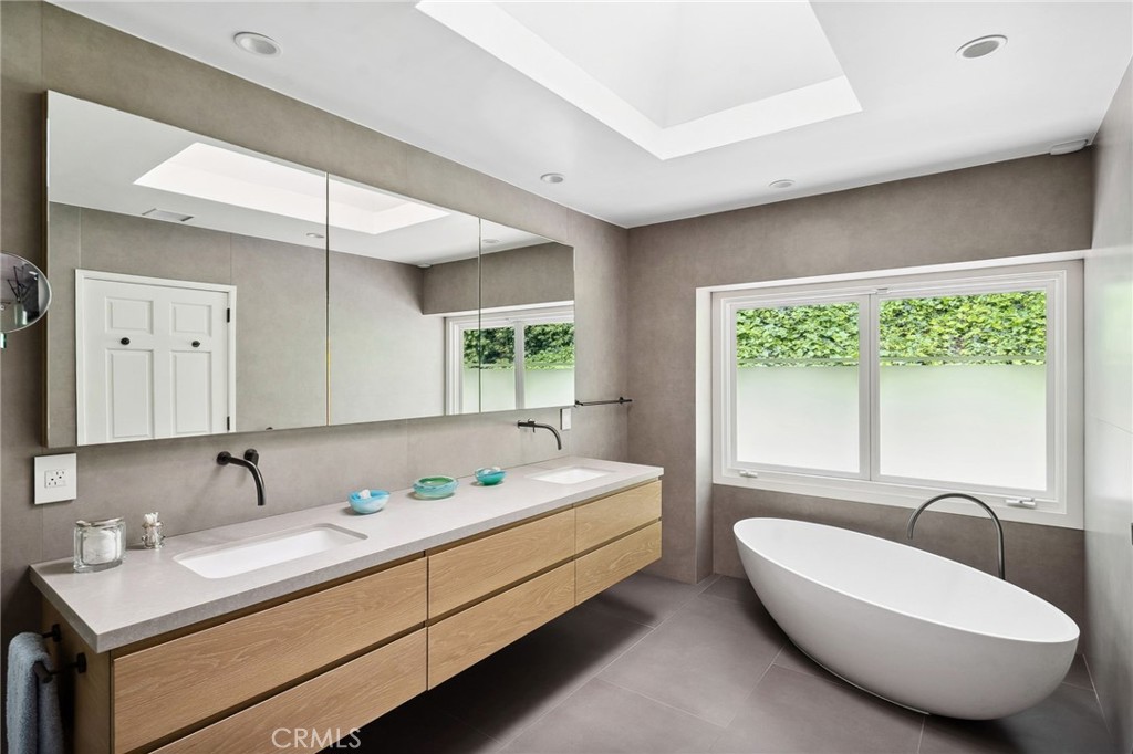 3818 Hollyline AvenueSherman Oaks img 16