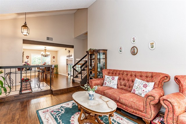 14 Rainbow Ridge Road, Phillips Ranch CA: https://media.crmls.org/medias/ae830452-912a-4ede-b2b0-9422f285e331.jpg