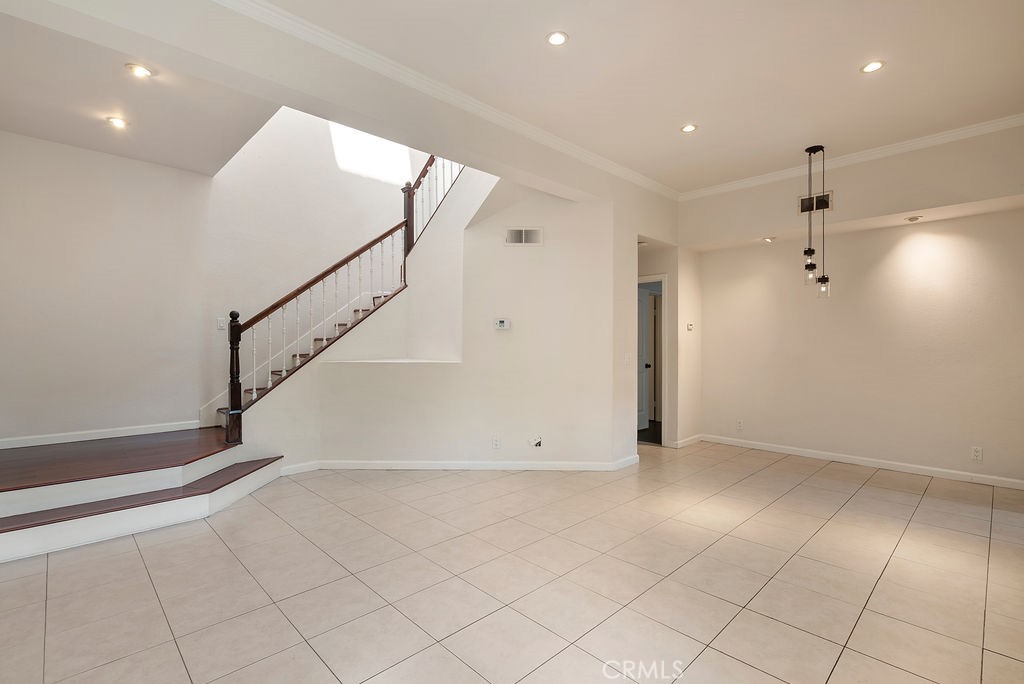 23 Willowcrest