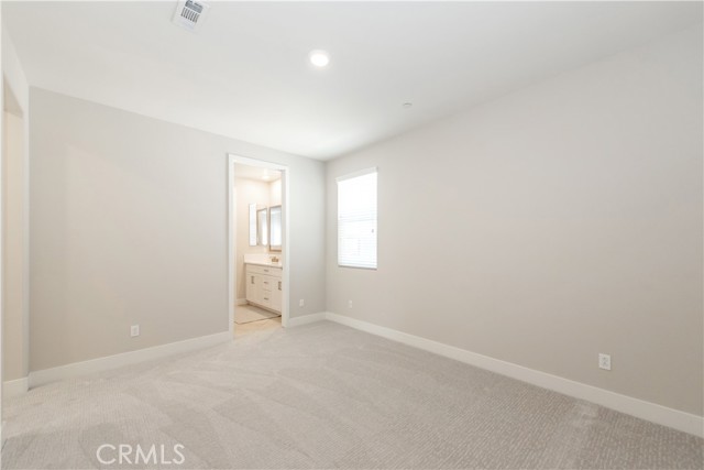 Detail Gallery Image 28 of 32 For 61 Einstein, Irvine,  CA 92618 - 4 Beds | 3/2 Baths