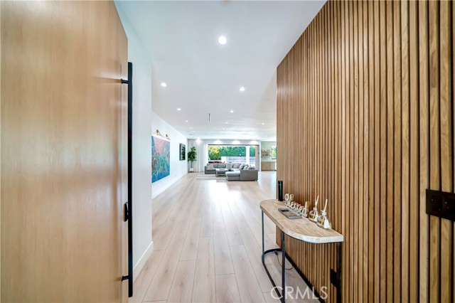 Detail Gallery Image 7 of 72 For 5355 Aldea Ave, Encino,  CA 91316 - 5 Beds | 5/1 Baths