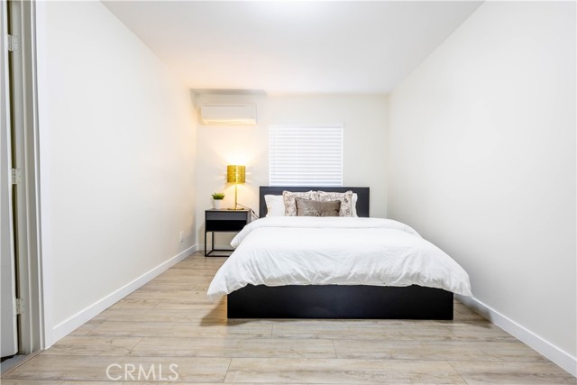 3720 S St Andrews Place, Los Angeles CA: https://media.crmls.org/medias/ae84b31c-1bc0-4dee-bc8a-ccda7b044098.jpg