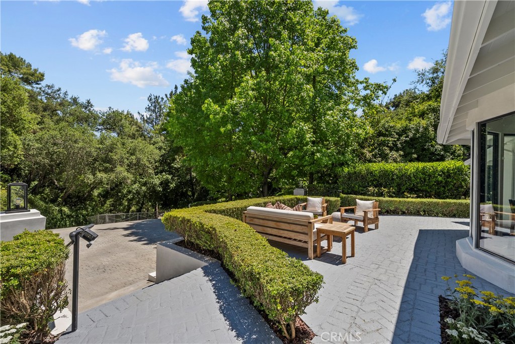 375 Berkshire Avenue La Canada Flintridge img 43