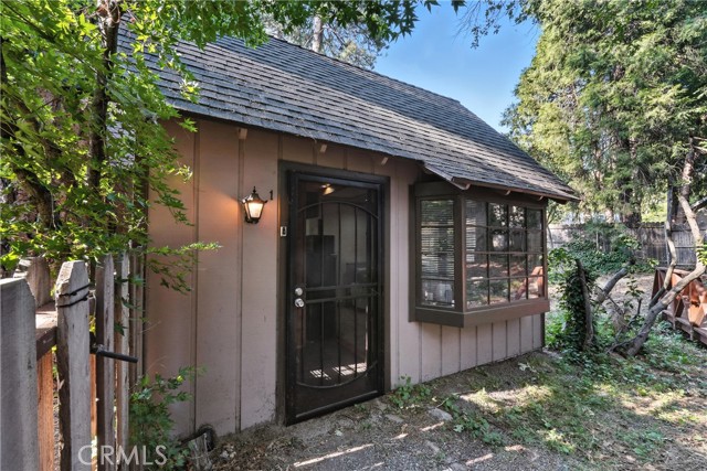 373 Redwood Lane, Crestline CA: https://media.crmls.org/medias/ae84d6d2-ef23-4132-8c14-90cd6dea1c13.jpg