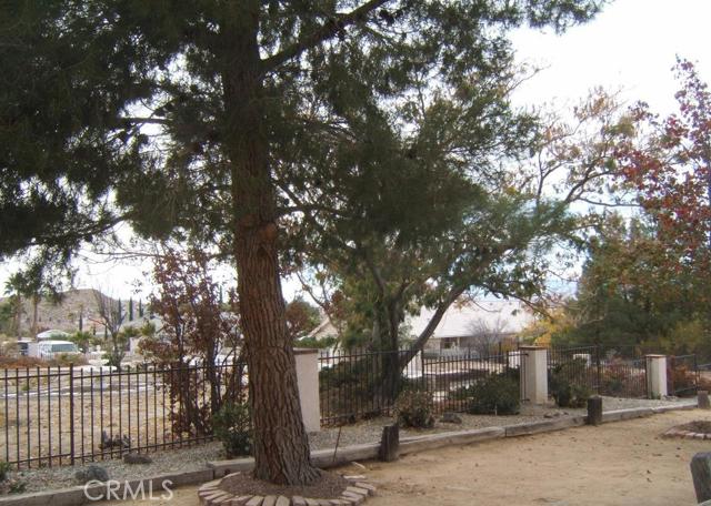 Detail Gallery Image 26 of 31 For 16342 Ridge View Dr, Apple Valley,  CA 92307 - 4 Beds | 2/1 Baths