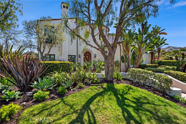 1 Overlook Drive, Ladera Ranch CA: https://media.crmls.org/medias/ae8524f3-21e0-4c02-9a6a-60155d480bcc.jpg