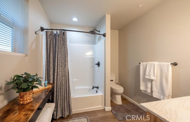 Detail Gallery Image 25 of 34 For 905 W Aeroplane Bld, Big Bear City,  CA 92314 - 3 Beds | 2 Baths