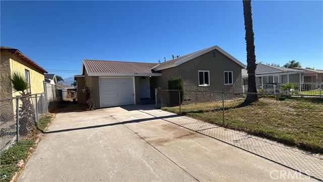 Detail Gallery Image 2 of 15 For 1341 N Pico Ave, San Bernardino,  CA 92411 - 3 Beds | 2 Baths