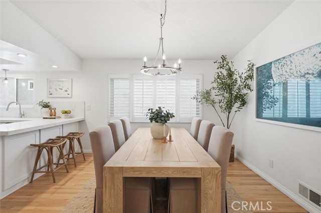 Detail Gallery Image 2 of 41 For 1742 Reed St, Redondo Beach,  CA 90278 - 3 Beds | 2 Baths