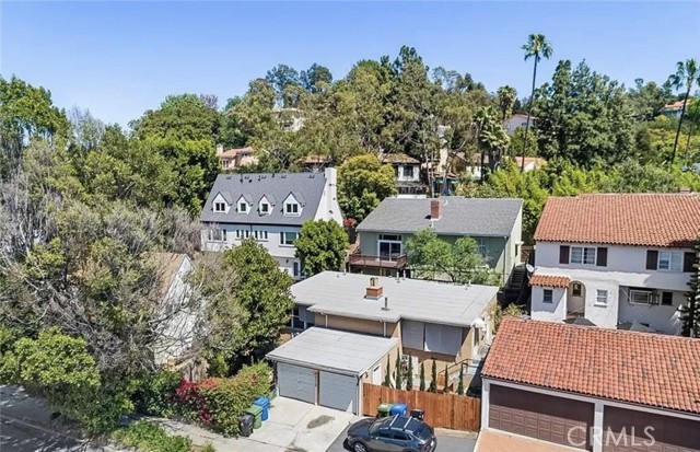 3107 Hollycrest Drive, Los Angeles CA: https://media.crmls.org/medias/ae87071d-4487-4ce0-a89e-5122191d47b5.jpg