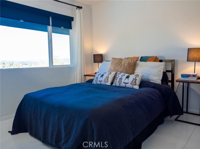 5177 Medina Road, Woodland Hills CA: https://media.crmls.org/medias/ae87f217-2fd2-4262-9eaf-cf6ee66006b7.jpg