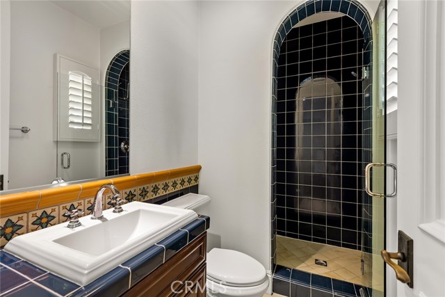 25551 Prado De Las Flores, Calabasas CA: https://media.crmls.org/medias/ae880ccd-2a54-4e33-85dd-7b328e2fd420.jpg