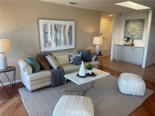 Detail Gallery Image 11 of 38 For 2920 Columbia St #D,  San Diego,  CA 92103 - 2 Beds | 2 Baths