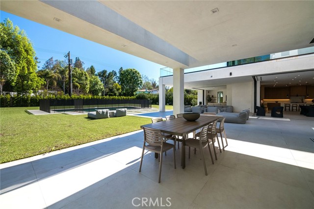 Detail Gallery Image 18 of 43 For 4930 Palomar Dr, Tarzana,  CA 91356 - 6 Beds | 6/1 Baths