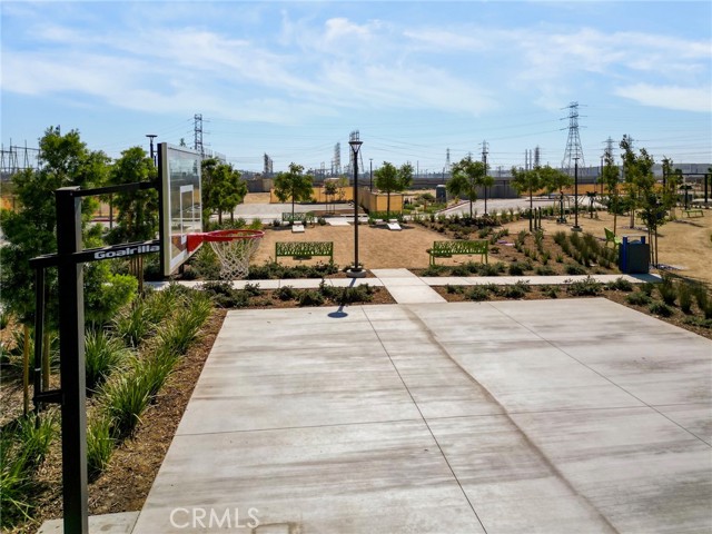 Detail Gallery Image 32 of 39 For 3720 S Allston Paseo #3,  Ontario,  CA 91761 - 1 Beds | 1/1 Baths