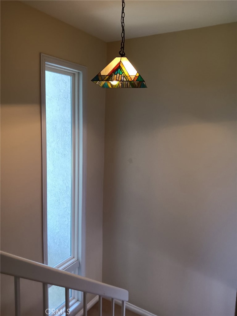 https://media.crmls.org/medias/ae89c9e8-22a9-45de-8868-b8edd18d5f16.jpg?preset=X-Large