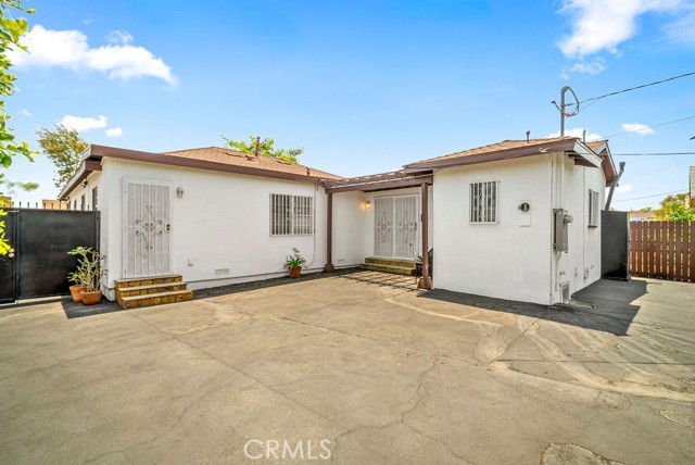 1933 W 147th Street, Gardena CA: https://media.crmls.org/medias/ae89cb5b-a880-4001-beed-086480a89664.jpg