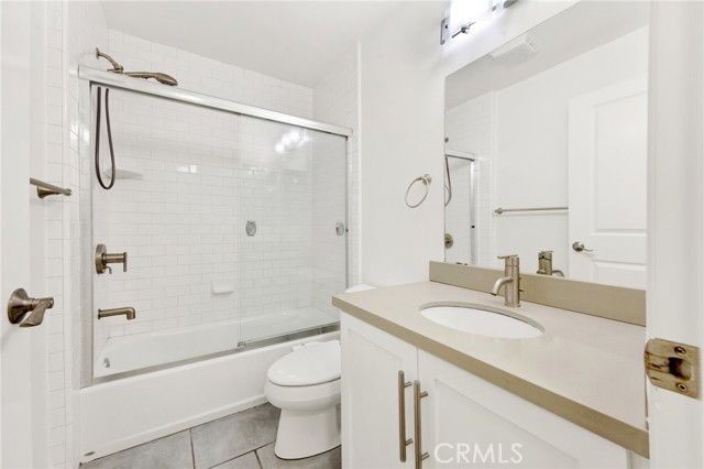 Detail Gallery Image 19 of 27 For 4702 Fulton #101,  Sherman Oaks,  CA 91423 - 2 Beds | 2 Baths