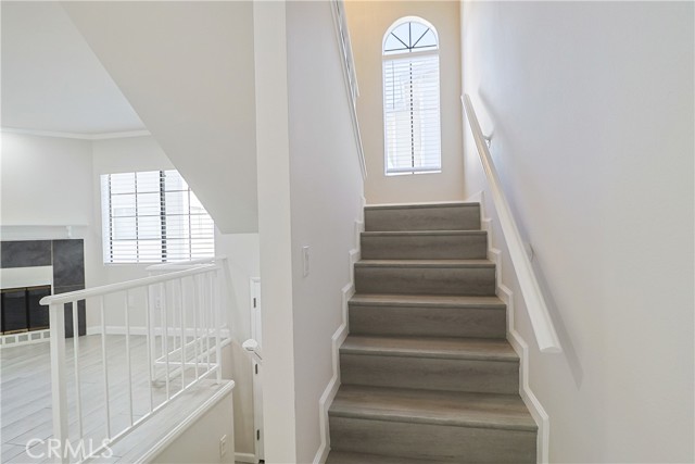 8338 Woodley Pl, North Hills CA: https://media.crmls.org/medias/ae8ad5bf-7416-44e6-b027-5d869ccaa5f2.jpg