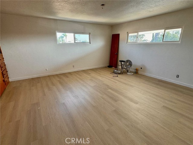 Detail Gallery Image 9 of 25 For 5039 E 60th St, Maywood,  CA 90270 - – Beds | – Baths