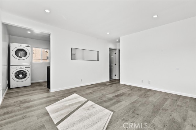 142 S Savannah Street, Los Angeles CA: https://media.crmls.org/medias/ae8c1409-0dca-469e-8977-c42f537b19a5.jpg