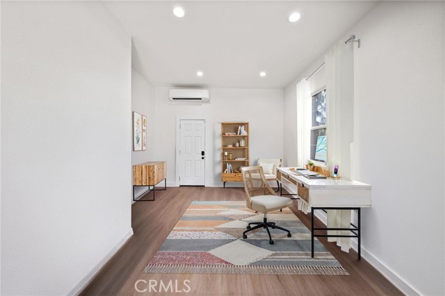 8067 Terraza Court, Riverside CA: https://media.crmls.org/medias/ae8c15aa-cabe-401c-a0fe-23d5e9217942.jpg