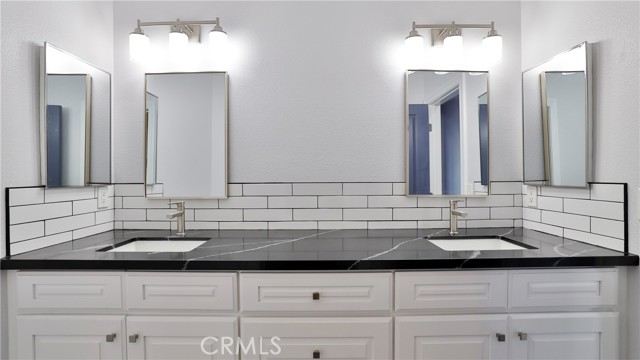 2431 Elizabeth Court, Upland CA: https://media.crmls.org/medias/ae8c1e0a-e72a-4794-b751-39c47baed8ae.jpg