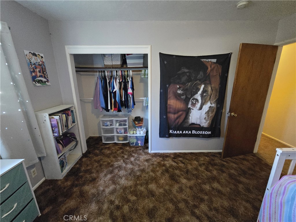 https://media.crmls.org/medias/ae8c5827-b0c2-4079-9cc5-64256d7f61fe.jpg?preset=X-Large