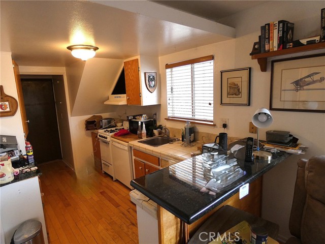 Detail Gallery Image 14 of 46 For 3513 Alma Ave, Manhattan Beach,  CA 90266 - – Beds | – Baths