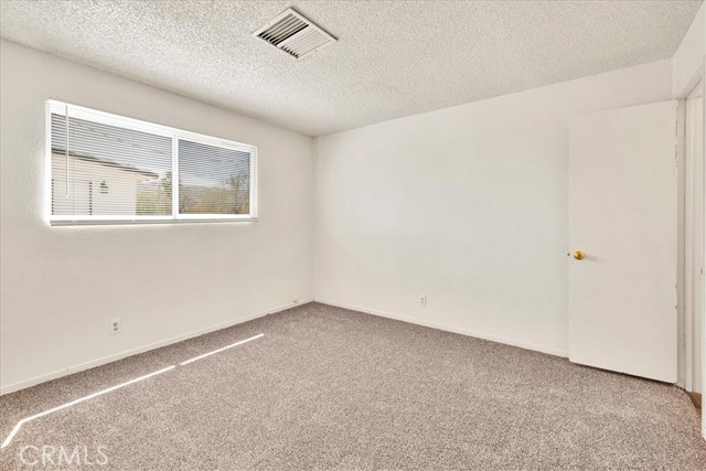 Detail Gallery Image 14 of 34 For 5930 Rose Ellen Ave, Twentynine Palms,  CA 92277 - 3 Beds | 2 Baths