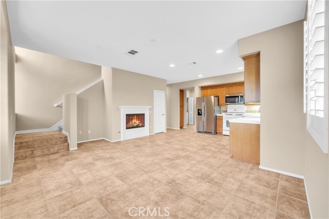 284 Tustin Field Drive, Tustin CA: https://media.crmls.org/medias/ae8c9b04-fee5-4365-a19e-d492f953517c.jpg
