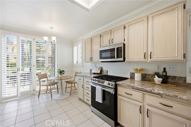 Detail Gallery Image 7 of 43 For 178 Chandon, Laguna Niguel,  CA 92677 - 3 Beds | 3 Baths